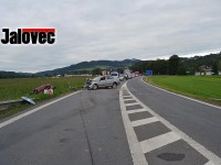 AKTUALIZOVÁNO: Tragédie u Jablůnky – místní řidič Felicie zemřel po čelním střetu s Octávií
