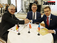 Holiš podepsal spolupráci. Rožnov partnerem Polska a Německa
