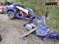 Vážné nehody na Rožnovsku. Tři auta bourala na Meziříčské. Na Bečvě havarovalo Maserati za miliony